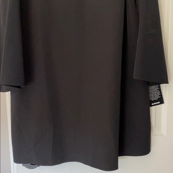 Basic plus sized dress - Picture 3 of 4